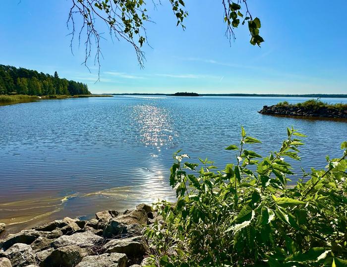 Kesäisen lämmin syyskuun päivä Vaasassa.