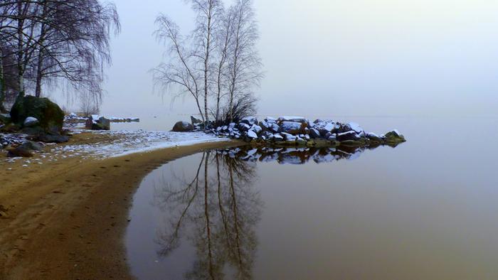 Joulukuu alkaa tänä vuonna harmaissa ja paikoin sumuisissakin merkeissä.