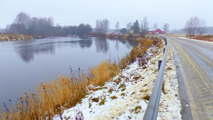 Loskainen ajokeli joulukuussa.