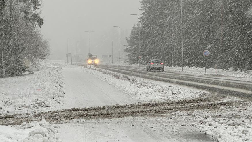 Jari-myrsky on riepotellut Suomea: Ajokeli edelleen jopa erittäin huono – voimakkain keskituuli yli 28 m/s