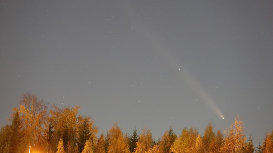 Komea pyrstötähti Tsuchinshan-ATLAS on ihastuttanut iltataivaalla lokakuussa